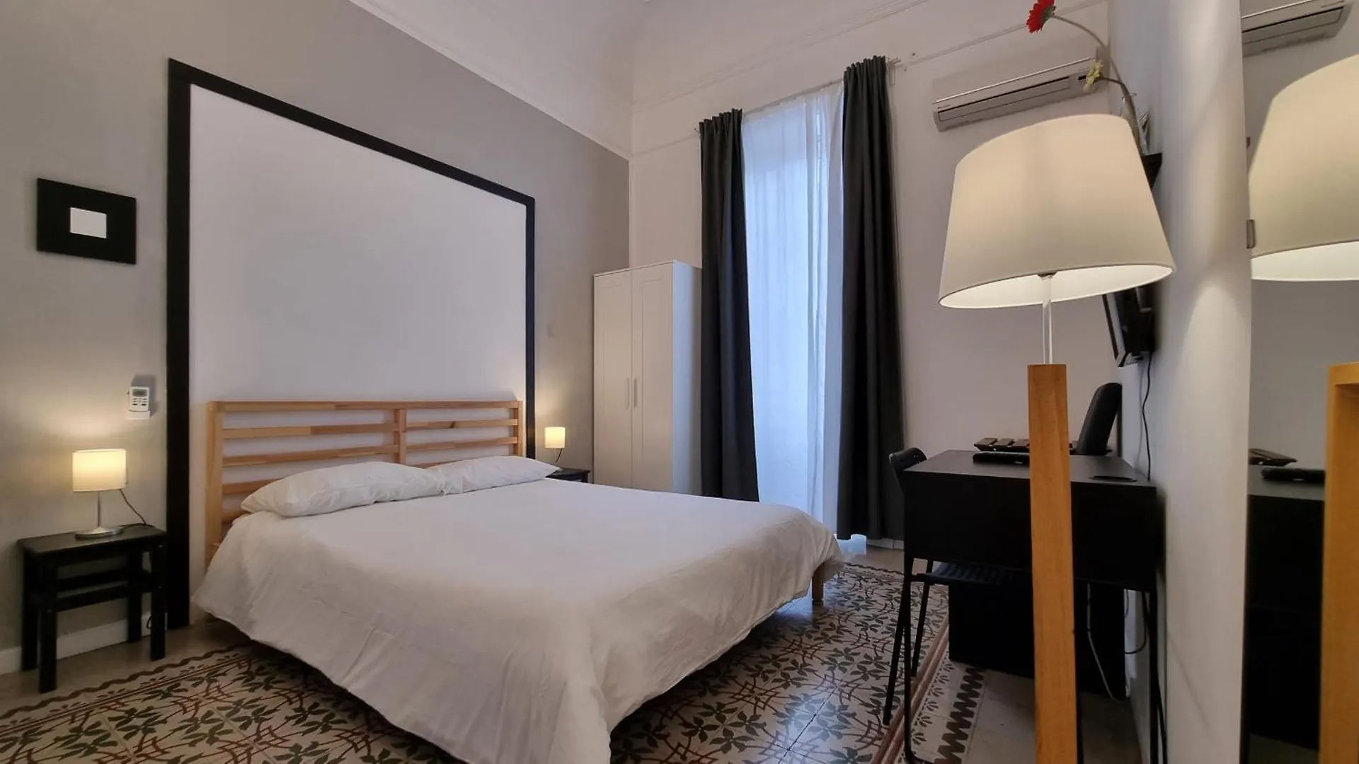 Palermo Amari Bed and Breakfast 0*,